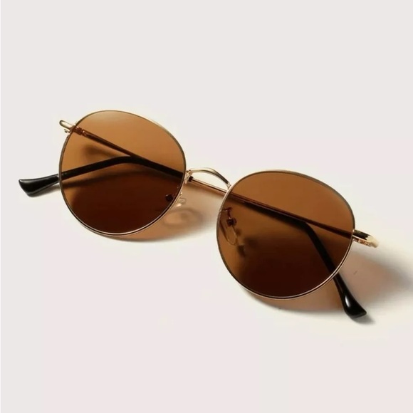 Gold Frame Sunglasses - Picture 5 of 13